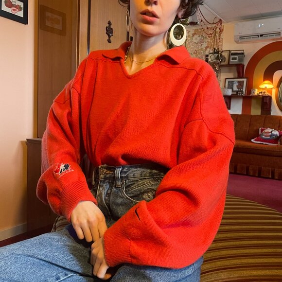 1990s Nike Team Canada 100% Acrylic collared striped hockey sweater! - Picture 7 of 16